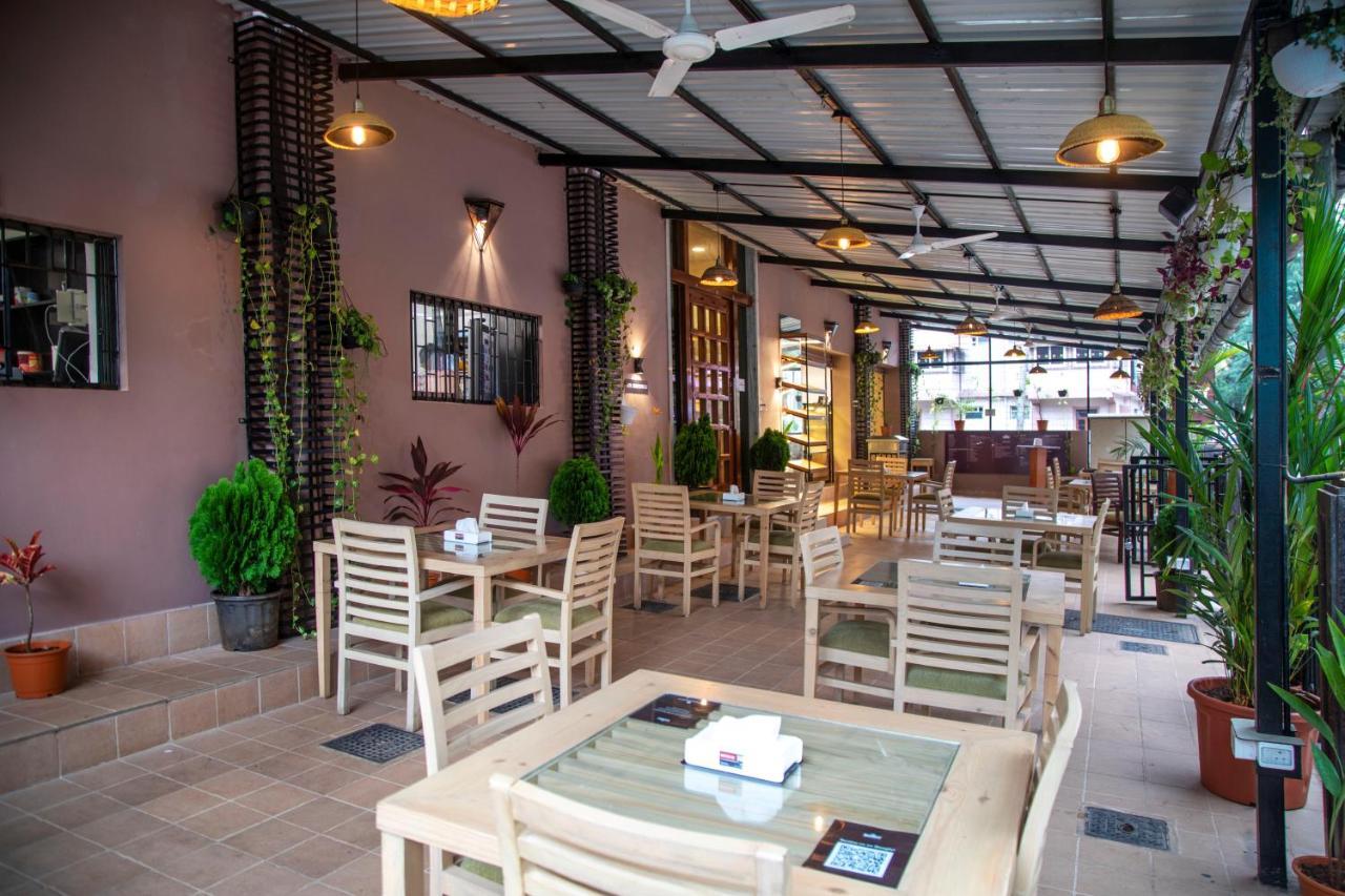 Palm Air By Goa Stays Panadzsi Kültér fotó